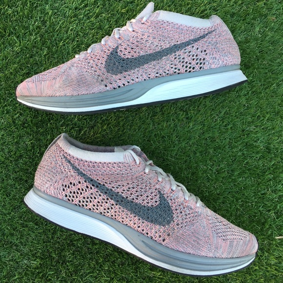 nike flyknit racer strawberry
